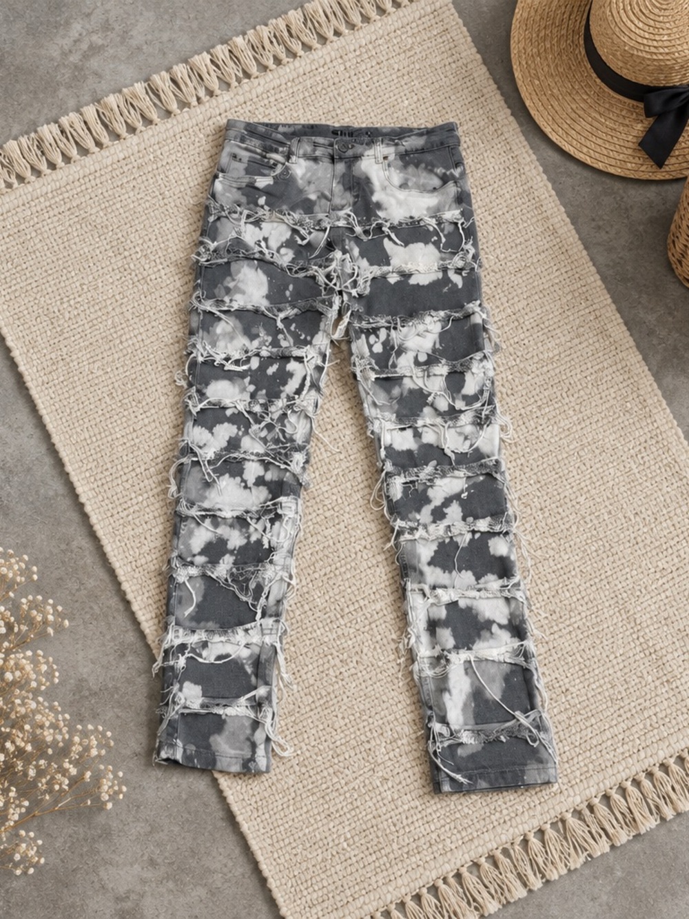 Slim-Fit Acid Wash Gray Men's Jeans with Distressed Ladder Detailing